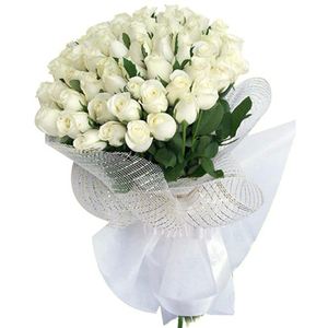55 білих троянд (Еквадор) h 100 cm — Букети квітів купити з доставкою в KievFlower.  Артикул: 0635