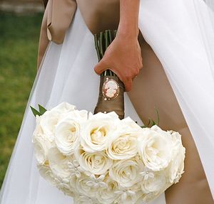 Bridal bouquet of roses number #24 - Wedding bouquets to order with delivery in KievFlower. Reference: 9024