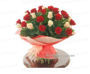 Букет роз "Дуэт" 31 роза — Букеты цветов заказать с доставкой в KievFlower.  Артикул: 0615