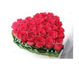 Сердце из роз — Букеты цветов заказать с доставкой в KievFlower.  Артикул: 0604