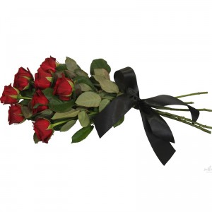 Траурний букет з червоних троянд — Траурна флористика купити з доставкою в KievFlower. Артикул: 88894