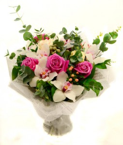 Букет з троянд та орхідей для Мами — Kievflower - Доставка квiтiв