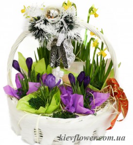Spring basket - Order flowers bouquets with delivery on KievFlower.