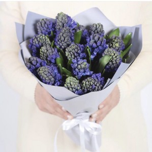 Blue hyacynths bouquet — KievFlower - flowers to Kiev & Ukraine 