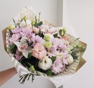 Order a mixed bouquet with delivery