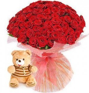 101 роза + Мишка в подарок!!!! — Букеты цветов заказать с доставкой в KievFlower.  Артикул: 0480