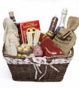 Easter basket 3 - order Easter gifts with delivery on KievFlower.