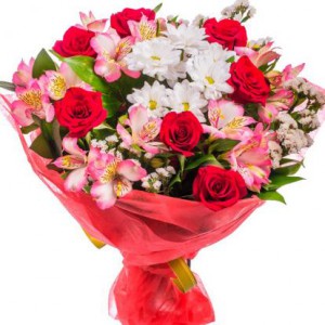 Яскравий букет з троянд, хризантеми з альстромерій — Kievflower - Доставка квiтiв